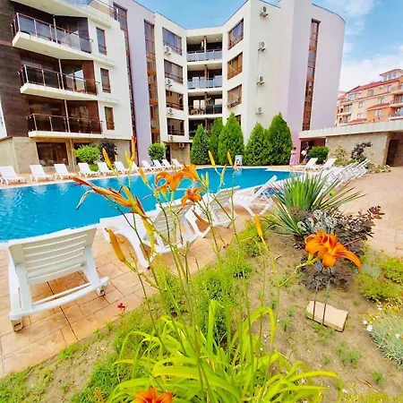 Apartahotel Magnolia Garden Sunny Beach