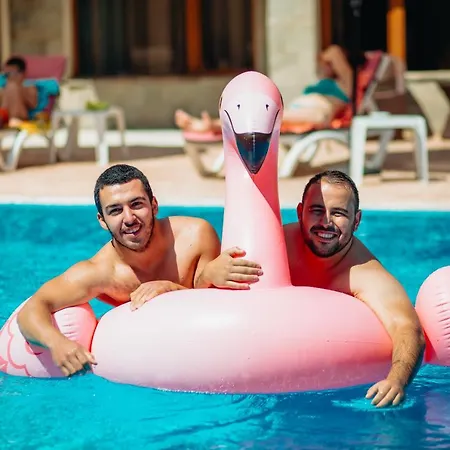 Magnolia Garden 2* סאני ביץ'